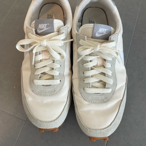 Nike Shoes - Nike Daybreak